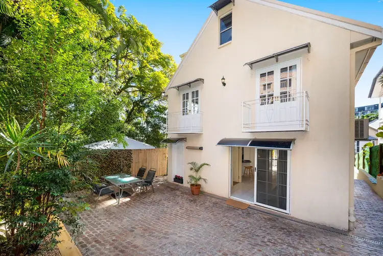 16 Sheriff Street, Petrie Terrace QLD 4000