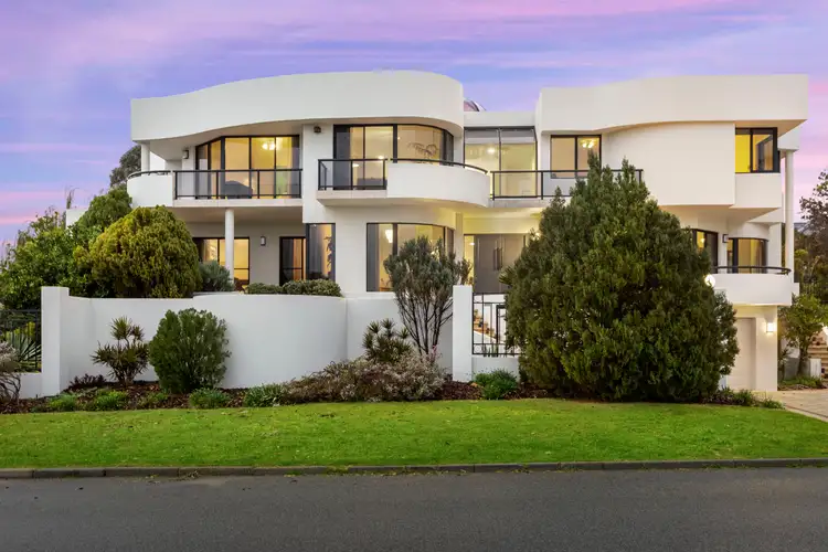 16 Dupont Avenue, City Beach WA 6015