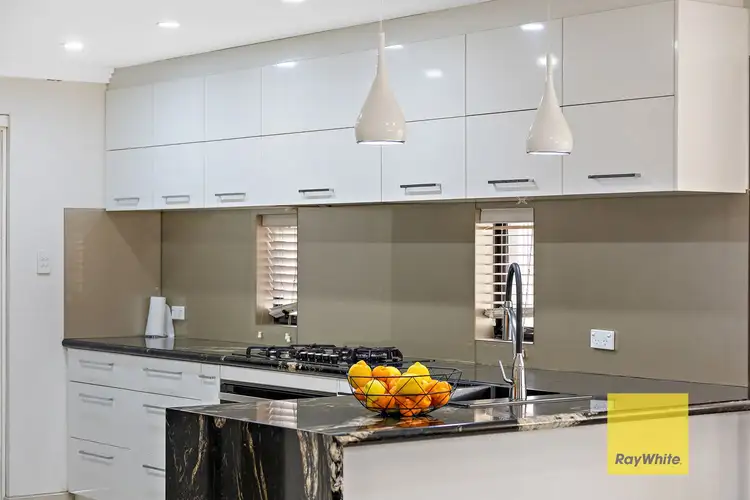 14 Raintree Rise, Marangaroo WA 6064