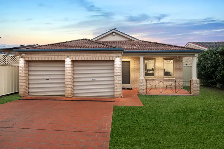 18 Bonaccordo Road, Quakers Hill NSW 2763