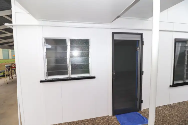 Fifth view of Homely unit listing, 4/8-10 Bruce Parade, Lucinda QLD 4850