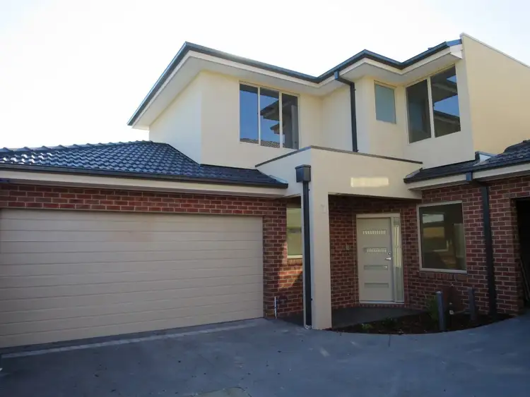 Main view of Homely townhouse listing, 3/5 Worsley Avenue, Clayton South VIC 3169