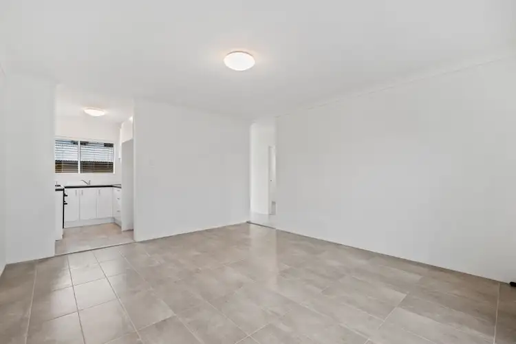 Fourth view of Homely unit listing, 2/33 Broadmere Street, Annerley QLD 4103