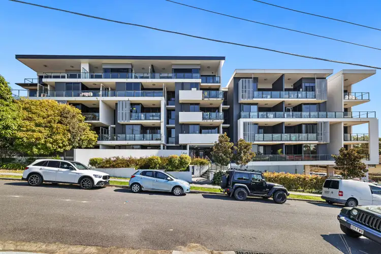 Main view of Homely unit listing, 207/32 Gonzales Street, Macgregor QLD 4109