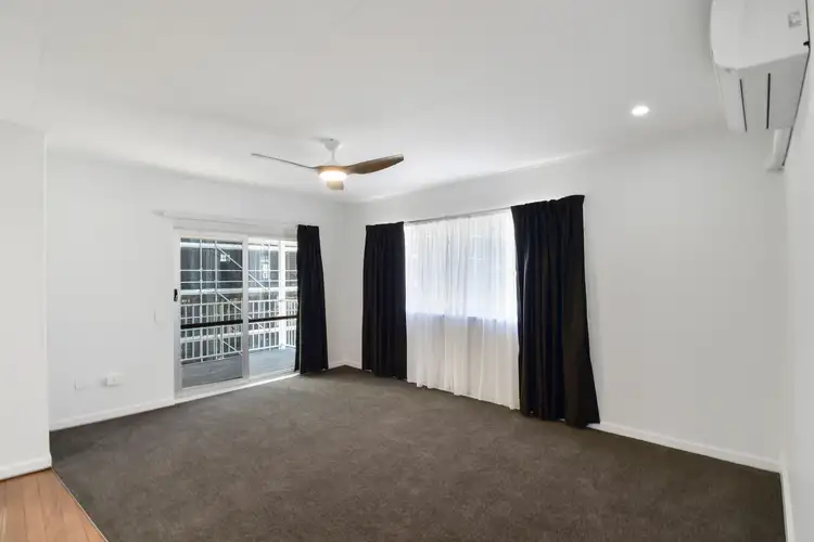 Fourth view of Homely unit listing, 2/15 Dingle Avenue, Kings Beach QLD 4551