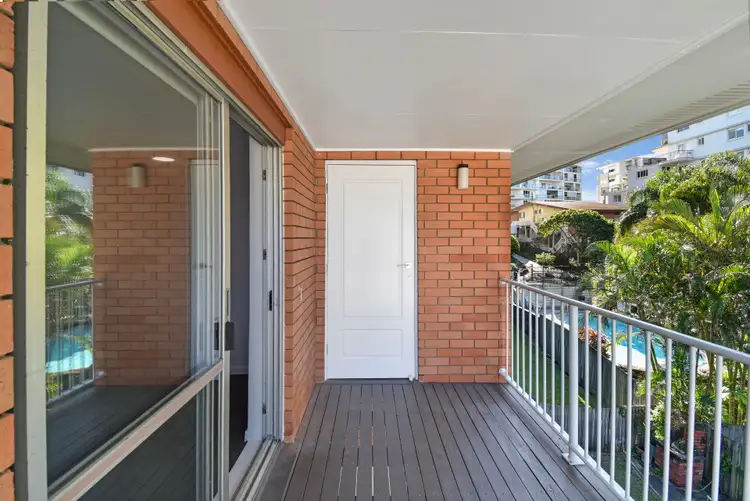 Fifth view of Homely unit listing, 2/15 Dingle Avenue, Kings Beach QLD 4551