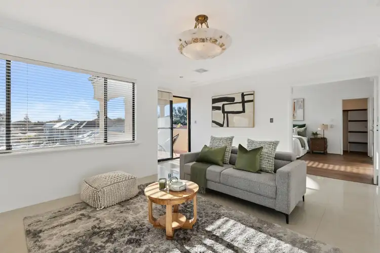 Second view of Homely house listing, 5 Montague Way, Kallaroo WA 6025