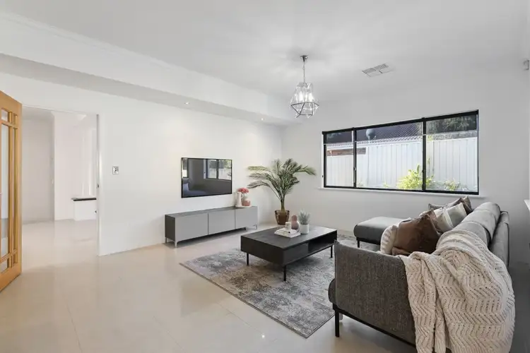 Sixth view of Homely house listing, 5 Montague Way, Kallaroo WA 6025