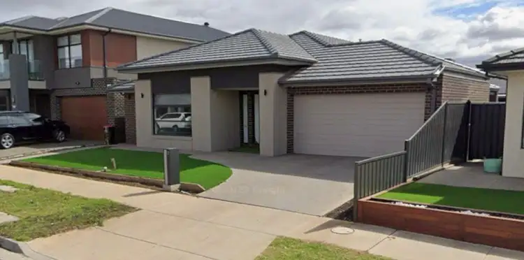 12 Livingston Drive, Rockbank VIC 3335
