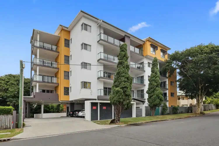 4/2 Amisfield Avenue, Nundah QLD 4012