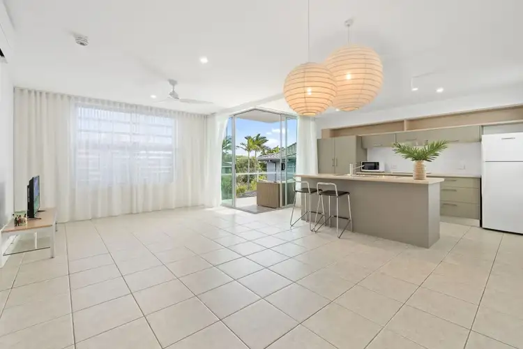 5/2304 Gold Coast Highway, Mermaid Beach QLD 4218