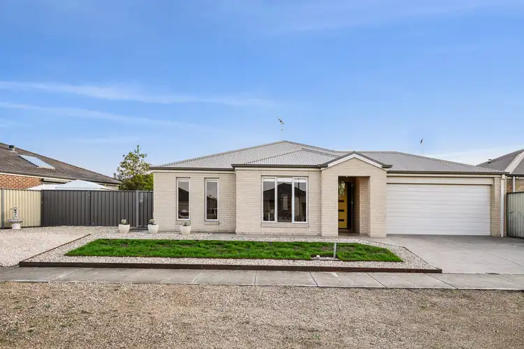 28-30 Weerana Way, Lara VIC 3212