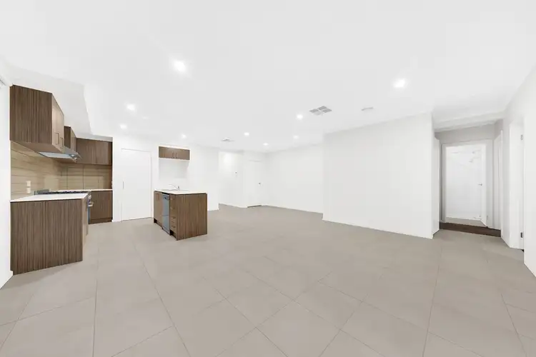 Fifth view of Homely house listing, 10 Ficus Circuit, Wallan VIC 3756