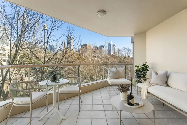 Main view of Homely unit listing, 402/63 Crown Street, Woolloomooloo NSW 2011