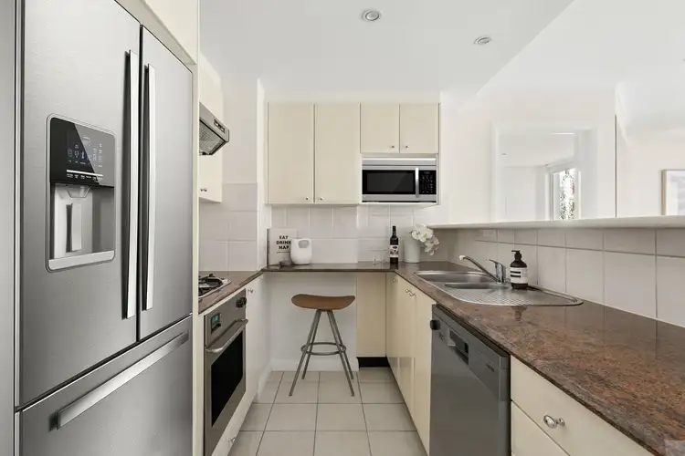 Fourth view of Homely unit listing, 402/63 Crown Street, Woolloomooloo NSW 2011