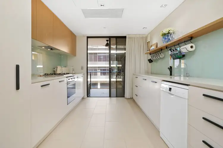 Fourth view of Homely apartment listing, 117/19 Kitchener Drive, Darwin City NT 800