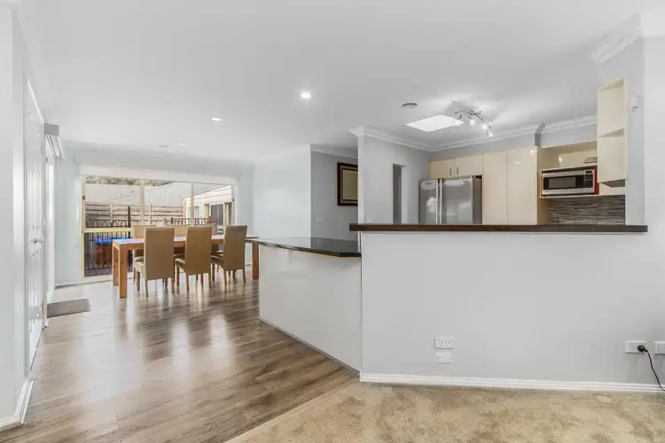 Fifth view of Homely house listing, 4 Wahgunyah Crescent, Langwarrin VIC 3910