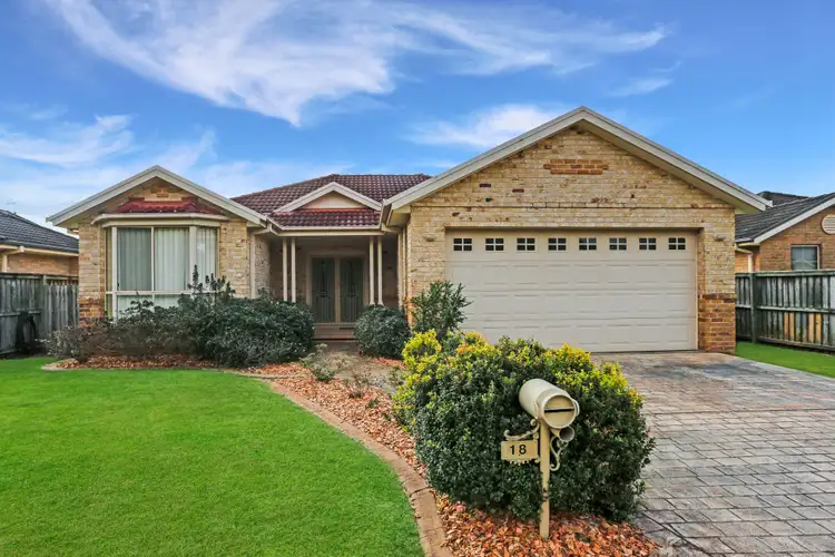 18 Settlers Way, Tea Gardens NSW 2324