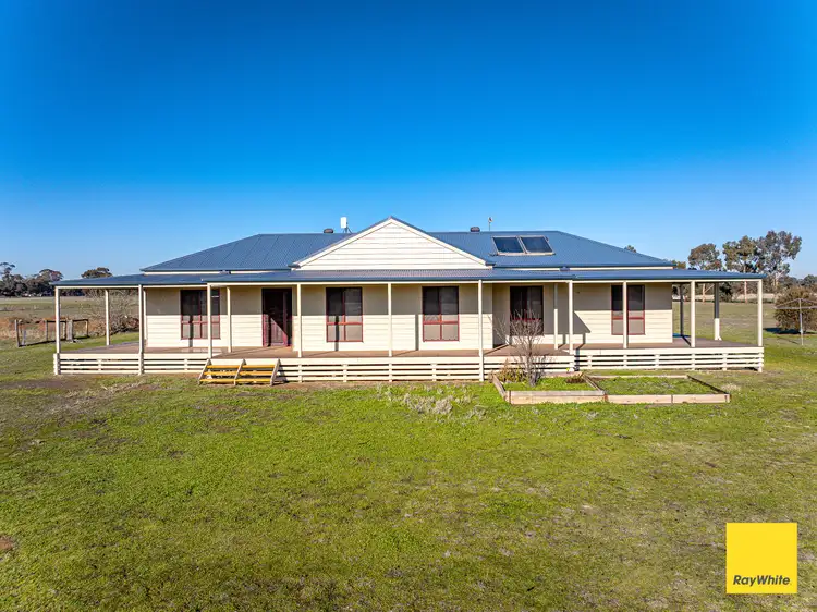 400 Pethericks Road, Goornong VIC 3557