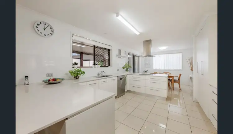 Fifth view of Homely house listing, 25 Jenalyn Crescent, Avoca QLD 4670