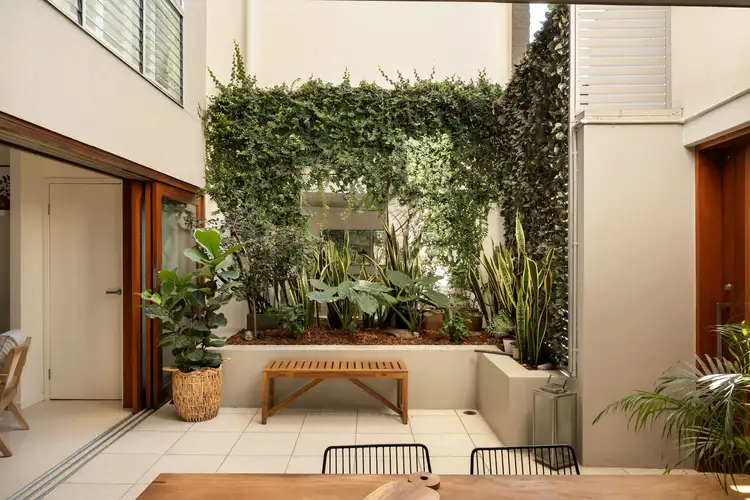 Townhouse 6/15 Halford Street, Newstead QLD 4006