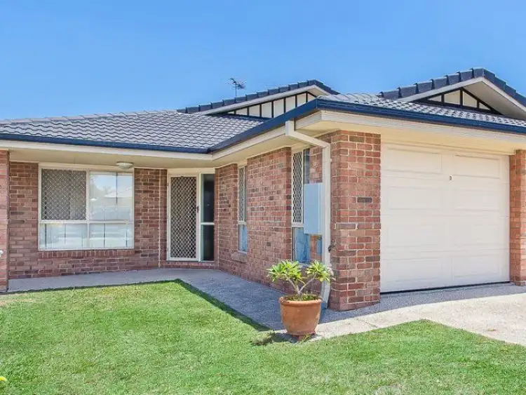 Main view of Homely semi-detached listing, 2/3 Adonis Court, Rothwell QLD 4022