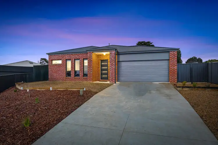 Second view of Homely house listing, 19 Eucalyptus Court, Beaufort VIC 3373