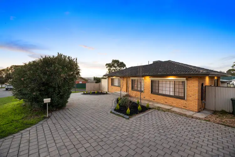 12 Miller Avenue, Para Hills SA 5096
