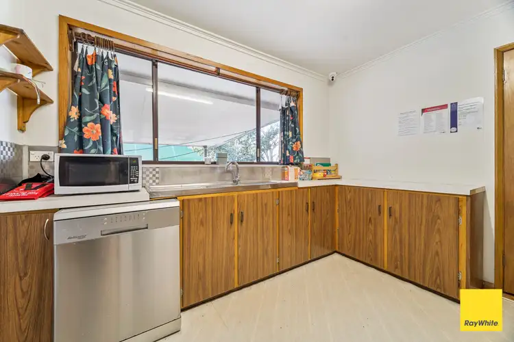 Fifth view of Homely house listing, 176 Aspinall Street, Kangaroo Flat VIC 3555
