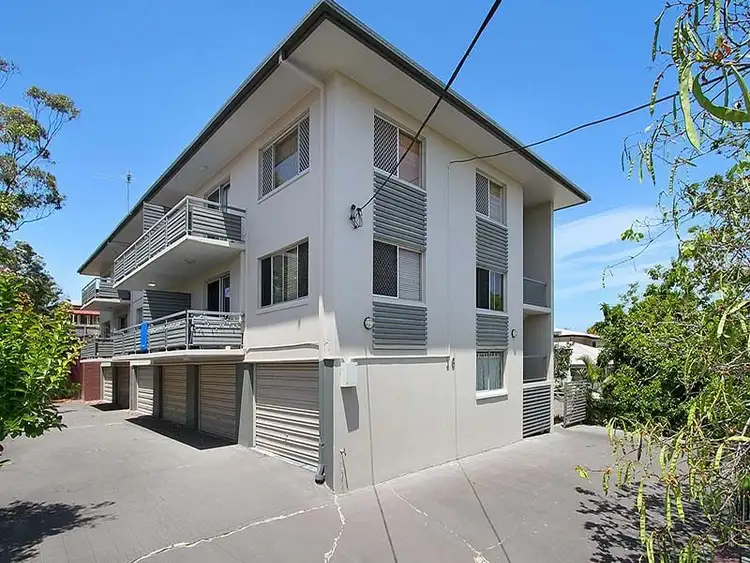 Main view of Homely unit listing, 2/16 Ernest Street, Greenslopes QLD 4120
