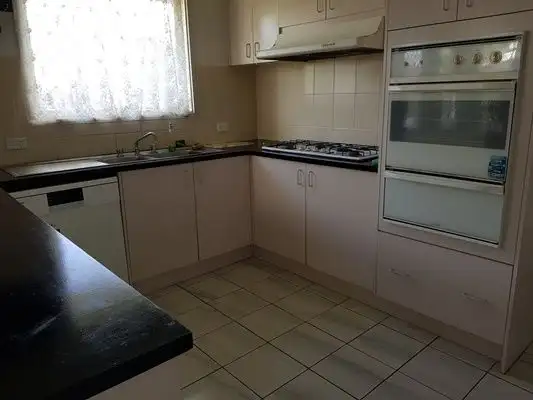 Fifth view of Homely house listing, 170 Hothlyn Drive, Craigieburn VIC 3064