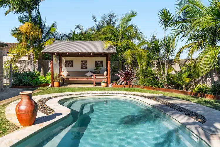 3 Buccaneers Court, Yamba NSW 2464