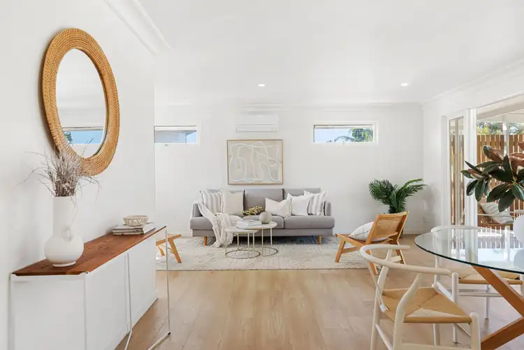 8A Palmtree Avenue, Scarborough QLD 4020