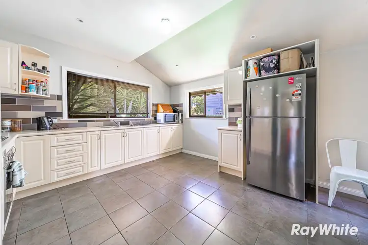 Second view of Homely house listing, 25 Waratah Street, White Hills VIC 3550