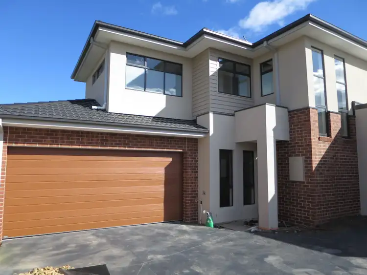 Main view of Homely townhouse listing, 2/20 Charles Street, Cheltenham VIC 3192