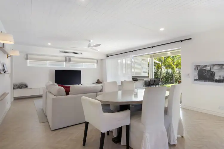 Fifth view of Homely house listing, 17 Banksia Broadway, Burleigh Heads QLD 4220