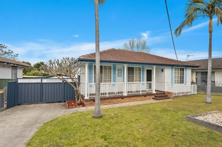 19 Hogarth Avenue, Mount Warrigal NSW 2528