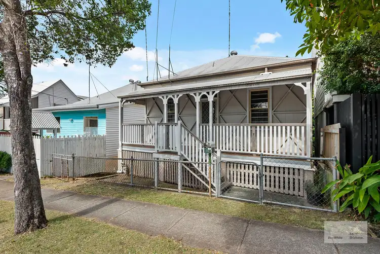 33 Gloucester Street, Highgate Hill QLD 4101