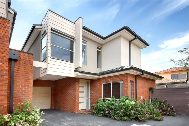 Main view of Homely townhouse listing, 3/24 Prince Edward Avenue, Mckinnon VIC 3204