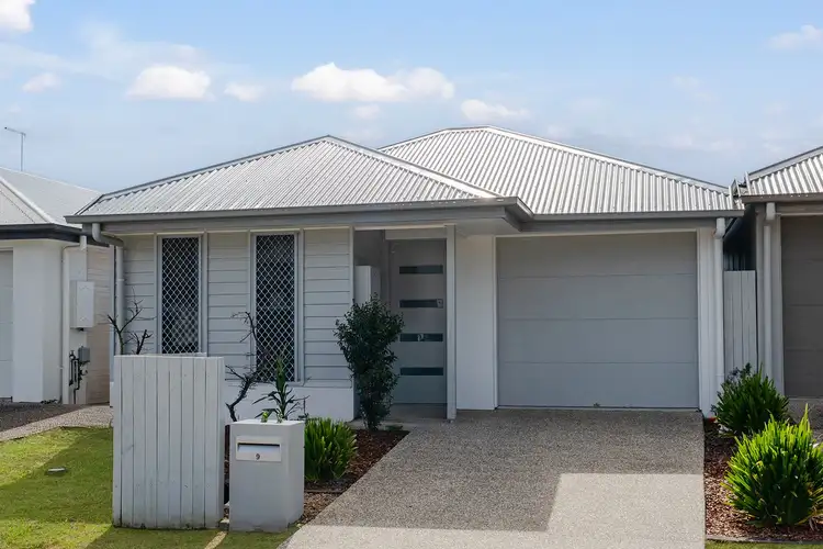 9 Dora Street, Morayfield QLD 4506
