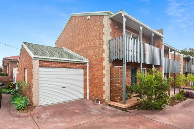 Main view of Homely townhouse listing, 1/127 Pioneer Drive, Blackbutt NSW 2529