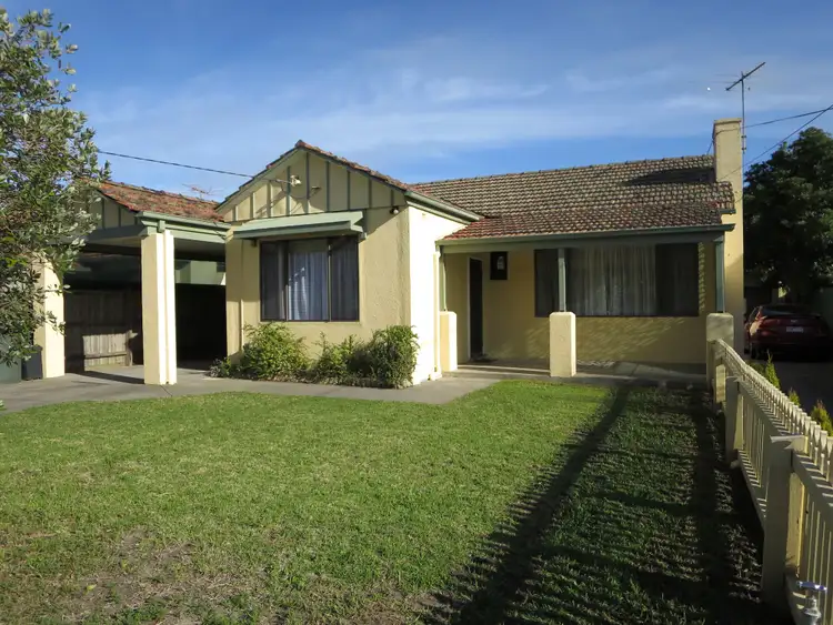 Main view of Homely unit listing, 1/7 Simmonds Street, Hughesdale VIC 3166