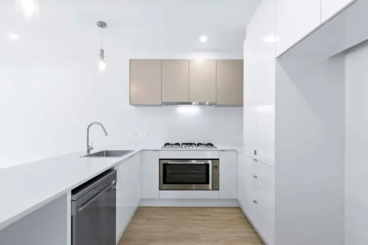 Fifth view of Homely semi-detached listing, 1/124B Bideford Street, Torquay QLD 4655