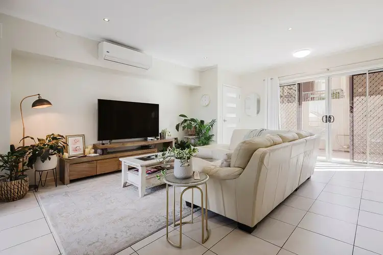 Main view of Homely unit listing, 2/78 Melton Road, Nundah QLD 4012