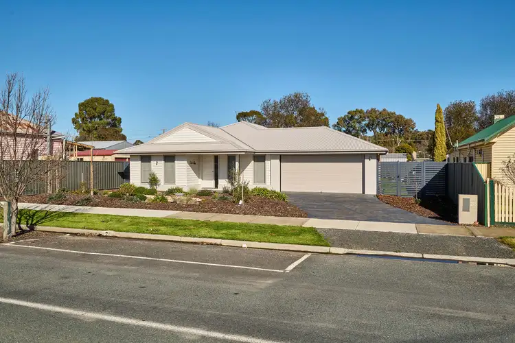 215 High Street, Heathcote VIC 3523