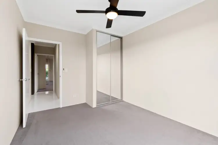Sixth view of Homely house listing, 18 Moristel Way, Dayton WA 6055