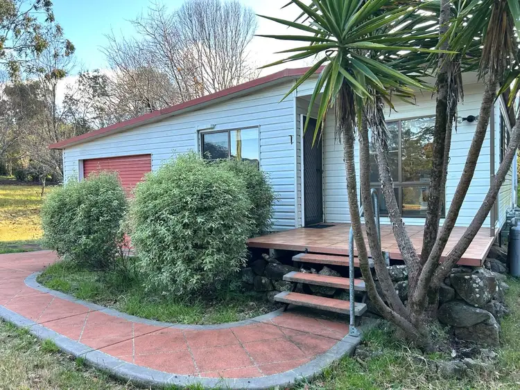 6 Cypress Street, Dorrigo NSW 2453