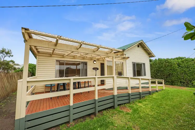 21 Hamilton Street, Peterborough VIC 3270