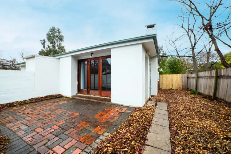 Main view of Homely unit listing, 2/25 Burra Place, Braddon ACT 2612