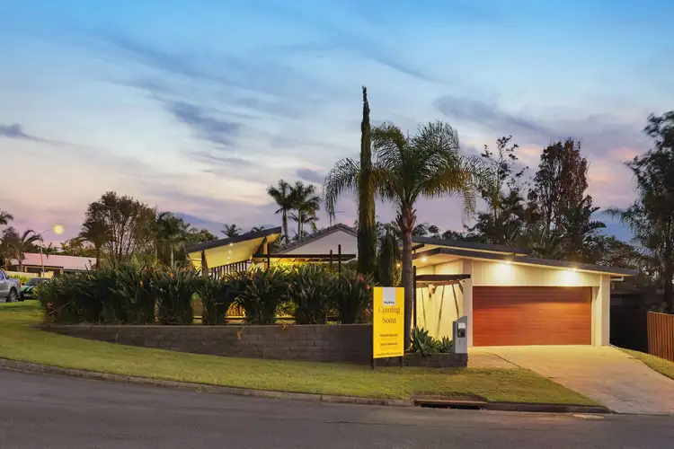 8 Lowanna Drive, Ashmore QLD 4214